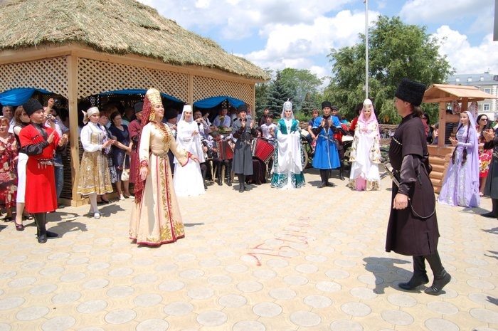 Культура народов европейского юга. Народ  черкесогаи (Краснодар).